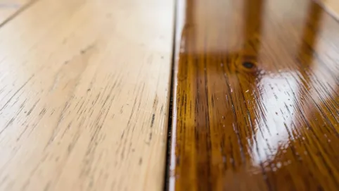 Czy podłogę olejowaną można polakierować